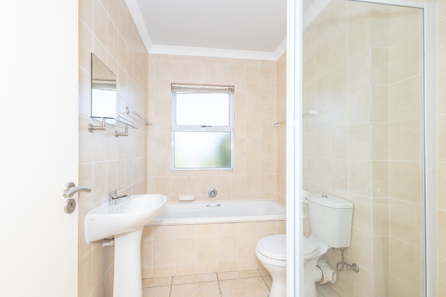 2 Bedroom Property for Sale in Brackenfell South Western Cape